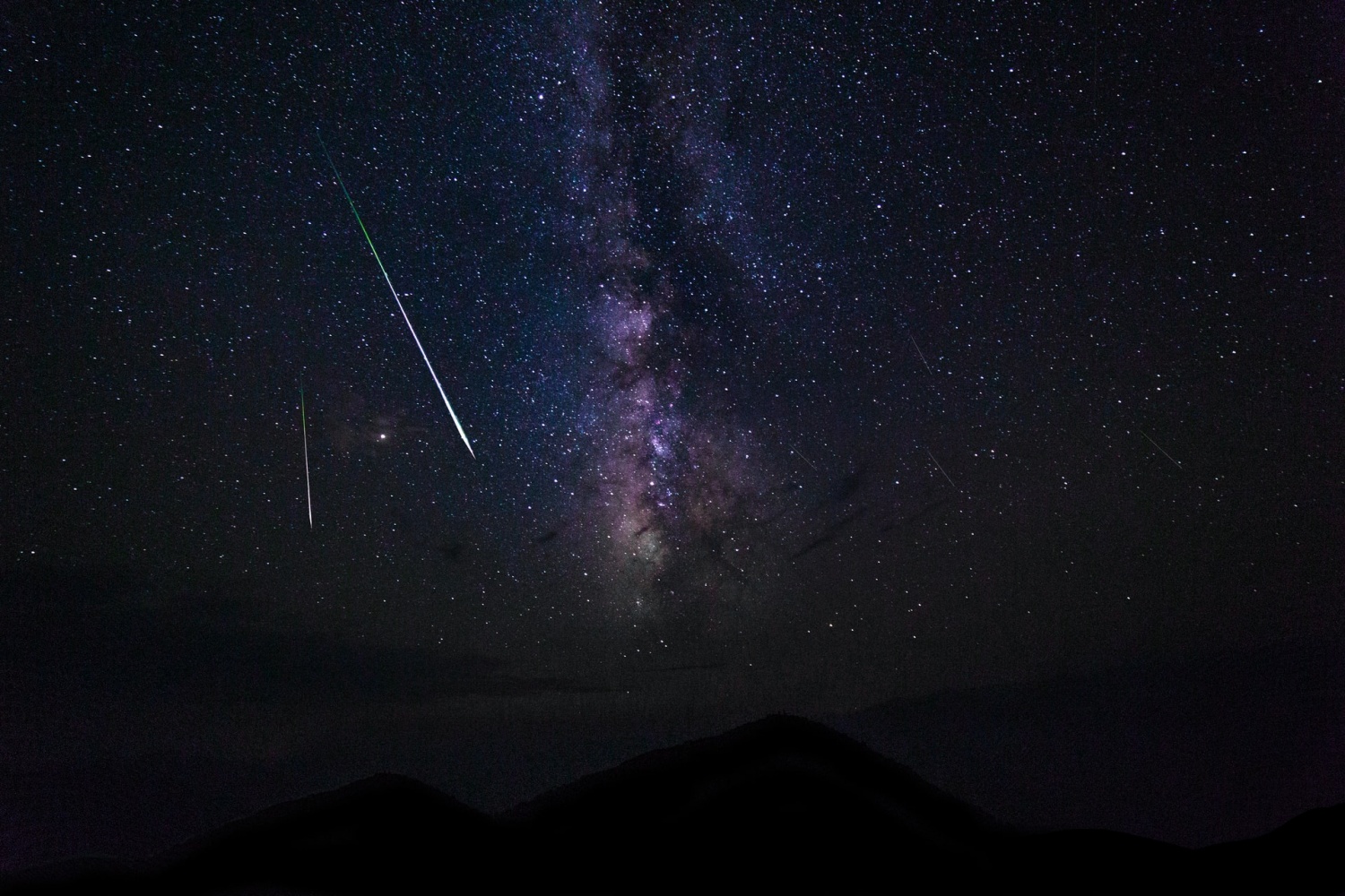 Meteor Showers Will Soon Shine Across Australian Skies: Here's How to Get a Good Shot of Them