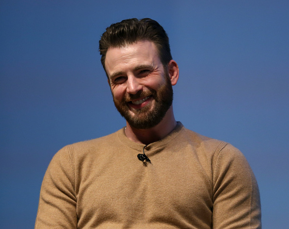 Why Chris Evans is Right About iPhone Home Button; Here's the Importance of the Physical Version  