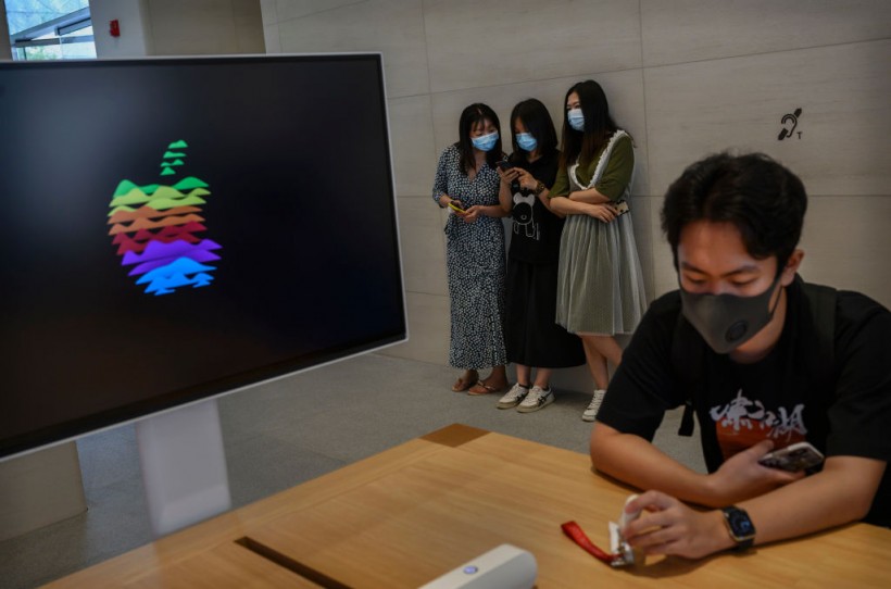 Apple Opens New Flagship Store In Beijing
