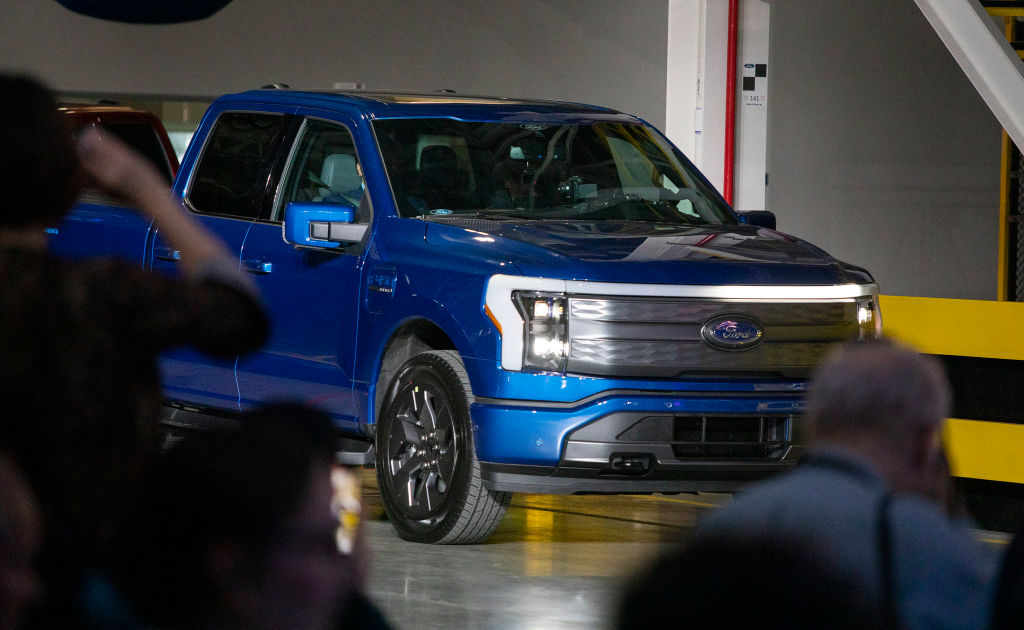 ford-s-lightning-quick-operations-delivers-the-sold-out-f-150-lightning-to-all-50-states