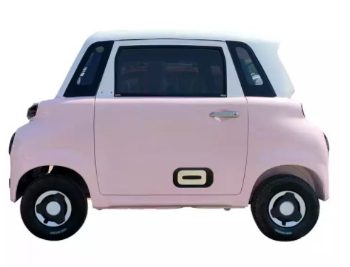 This Weird Alibaba EV is a Funny-Looking Backwards Car Which Has the Strangest Features