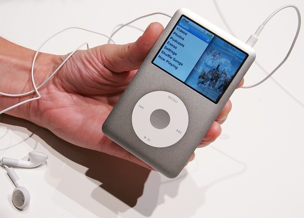 Apple's First-Gen iPhone Sealed in Plastic Fetches for $35,000 at Auction! iPod for $25,000? 