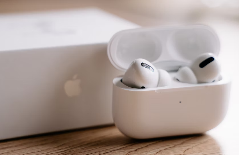 Apple AirPods Pro 2 is On Its Way, Features and Possible Price Revealed | Tech Times