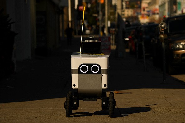 Uber Eats Delivery Robot Crashes Into a Police Crime Scene in LA 