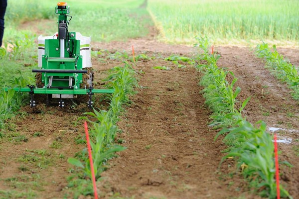 FRANCE-AGRICULTURE-ROBOTIC-TECHNOLOGIES-FARM