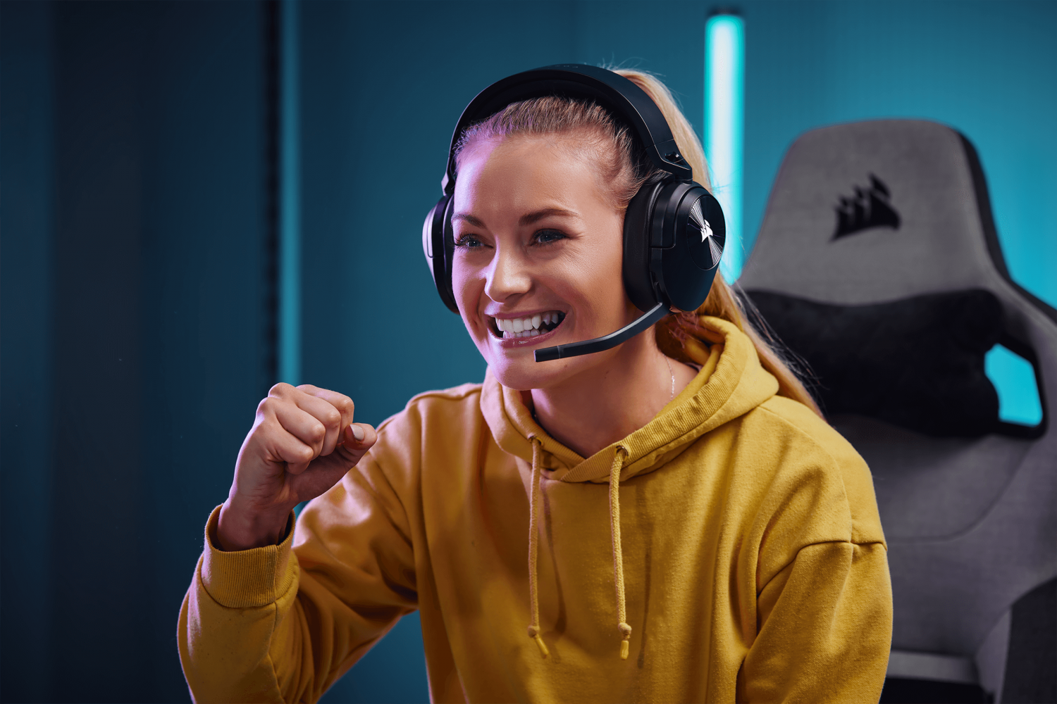 CORSAIR H255 Wireless Core Gaming Headset Revealed: Worth It at $100?
