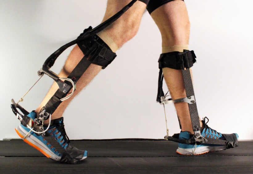 Stanford engineers created a personalized robotic boot to help people with mobility problems.