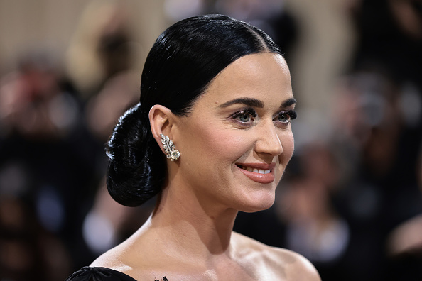 [VIRAL] TikTok Video of Katy Perry's Eye Twitch Debunked; Singer Explains What It Really Is