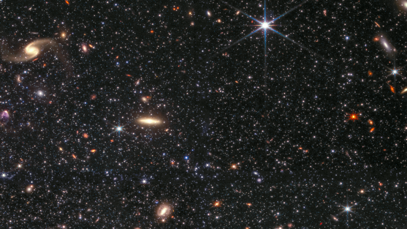 Spitzer IRAC / Webb NIRCam - Dwarf Galaxy Wolf–Lundmark–Melotte (WLM)