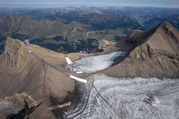 SWITZERLAND-MOUNTAINS-CLIMATE