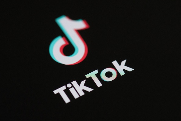 TikTok introduces paywalled content, with videos up to 20 minutes long -  The Verge
