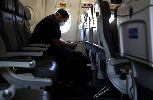 5G on Airplanes? EU is Considering Ditching ‘Airplane Mode’