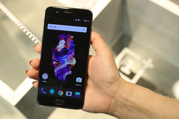 OnePlus 11 Still Rocks an Alert Slider, New Leaked Renders Suggest 