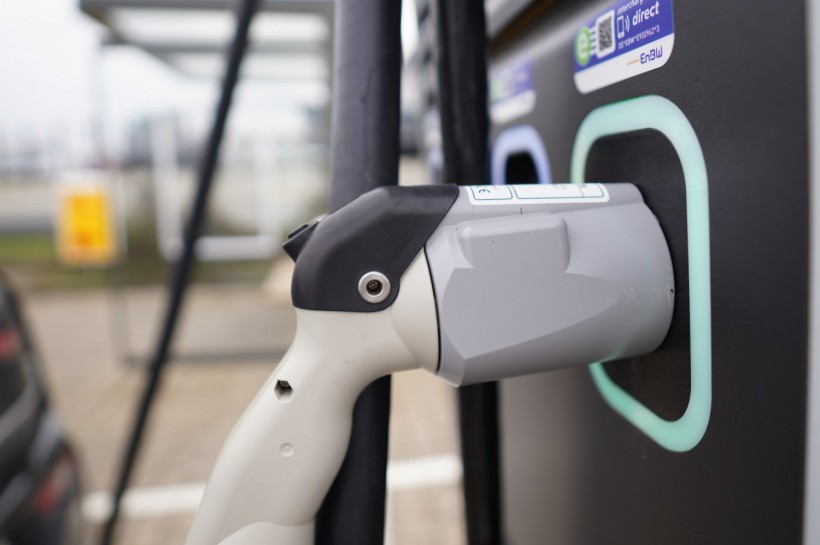 Singaporeans Will Now Be Able to Check the Real-Time Availability of EV Charging Ports Through a Mobile App