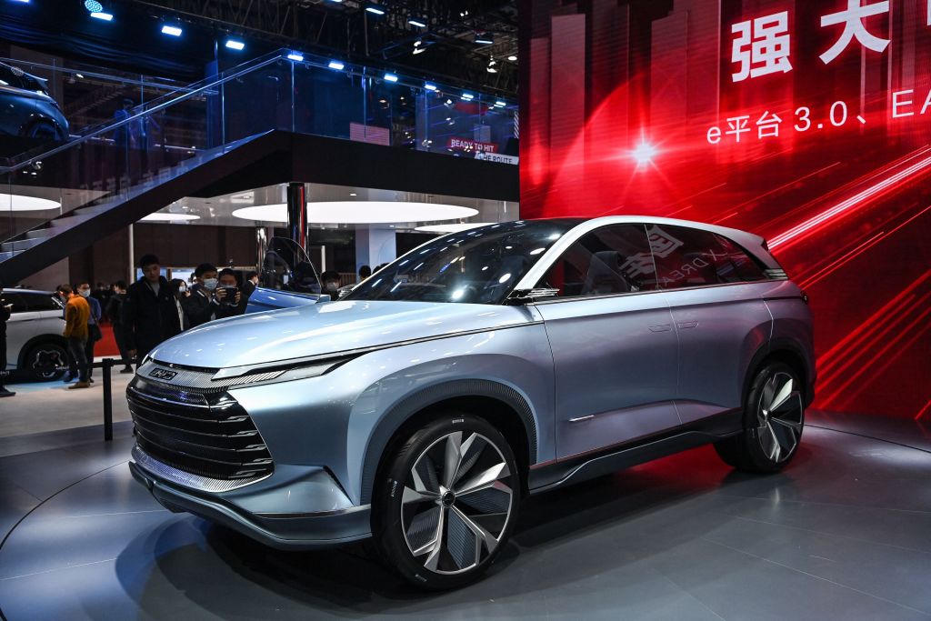 Chinese Automaker BYD to Outpace Tesla in Global EV Sales Soon