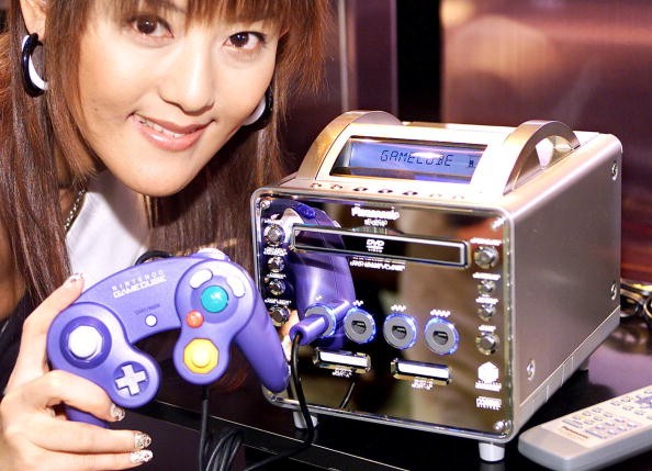 This Switch Controller, NYXI Wizard Wireless Joy-Pad, Looks Like Nintendo’s GameCube WaveBird 