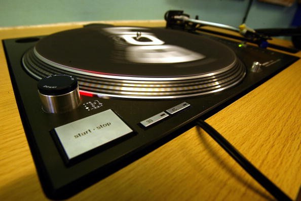 Vinyl Outsells CDs in UK—Reaching Almost $200 Million in 2022; Here are Some of Its Fun Facts 