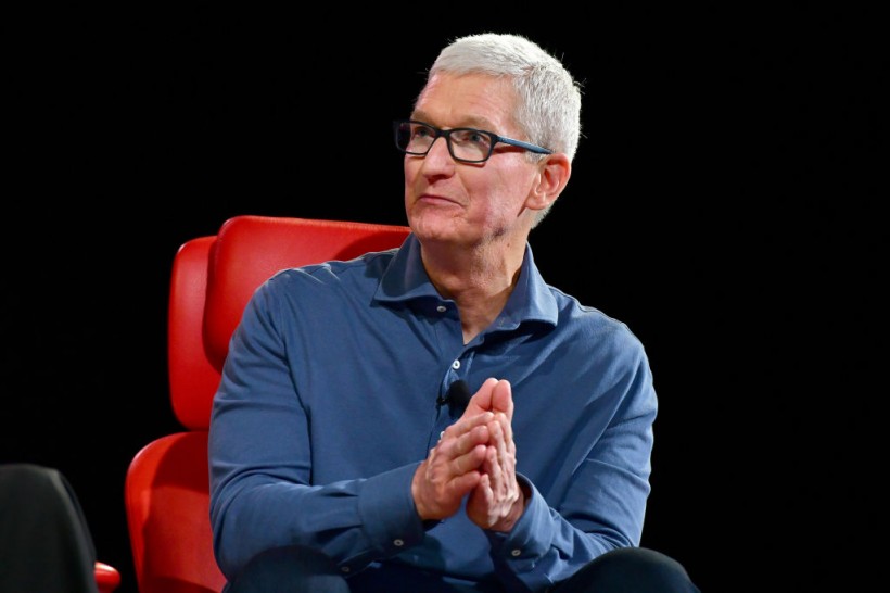 Apple CEO Tim Cook Agrees to Receive 40% Pay Cut in 2023