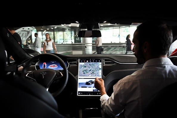 Tesla Software Update 2023.2.0.5 Enhances Sentry Mode, Heating Steering Wheels; How to Install?
