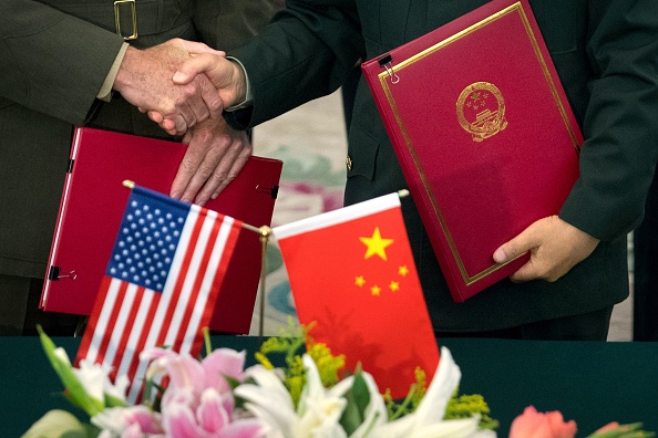 Former PLA Officer Suggests Cold War-Like Agreement to Prevent US-China Tensions; Ex-US Defense Official Negates the Idea