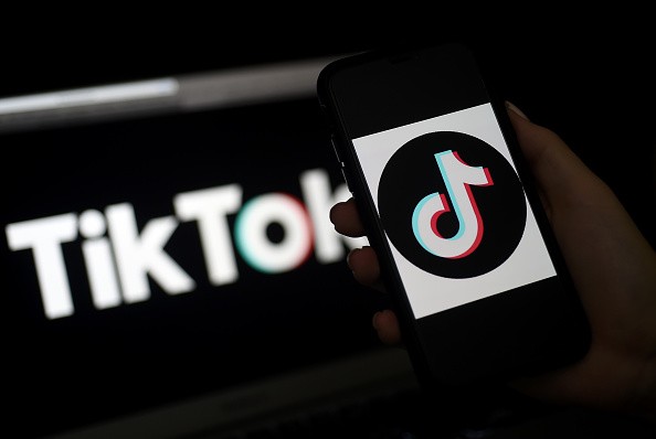 澳大利亚TikTok删除所使用的声音内容创造者;这是一个错误吗?