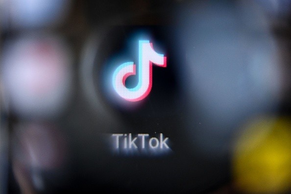 澳大利亚TikTok删除所使用的声音内容创造者;这是一个错误吗?