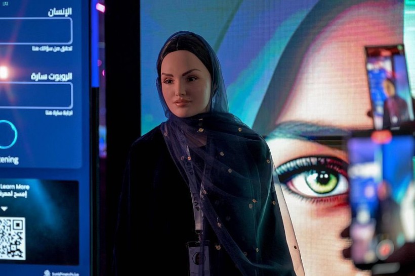 Sara, First Saudi Robot Speaks in Saudi Dialect