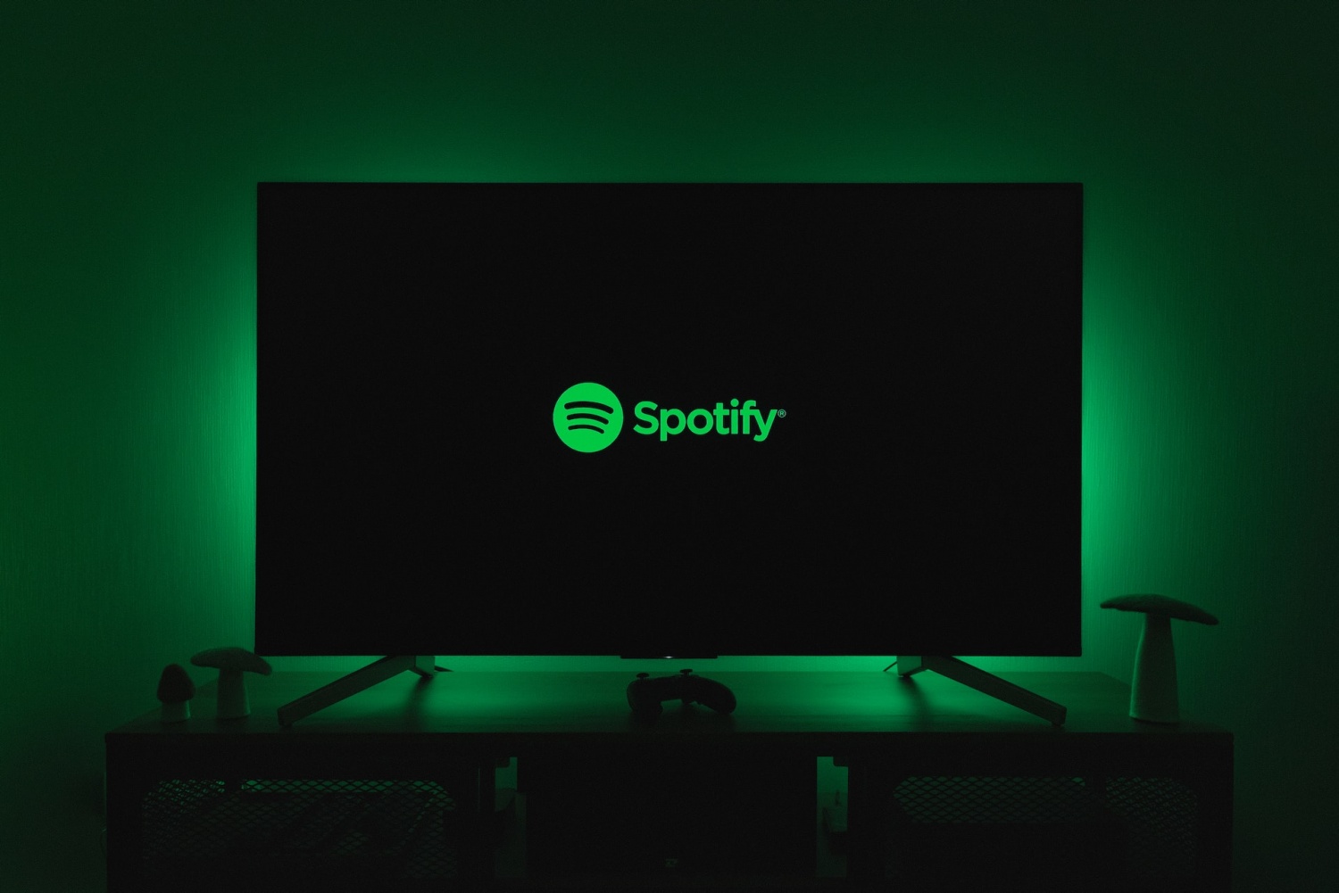 Audiobook Narrator Claims Spotify Can Use AI to Replace Work from Artists