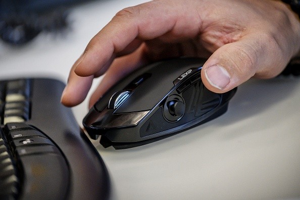 Gaming Mouse Design Guide 2023: Ambidextrous Vs. Ergonomic—Here's What You Must Get