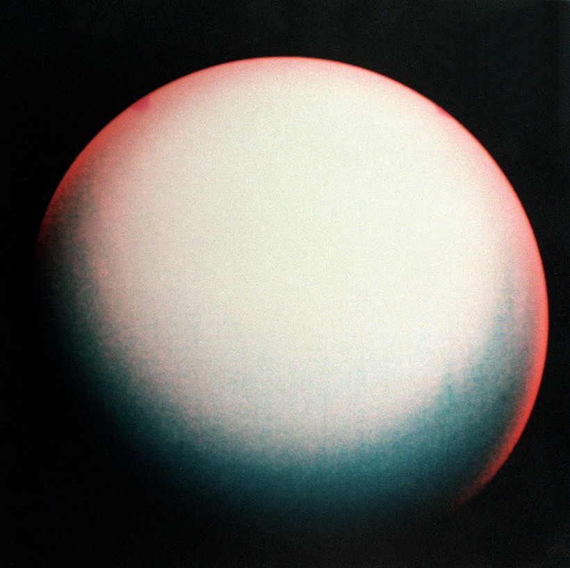 天王星由图像的假彩色图像