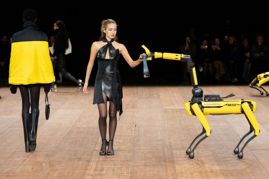 Coperni : Runway - Paris Fashion Week - Womenswear Fall Winter 2023-2024