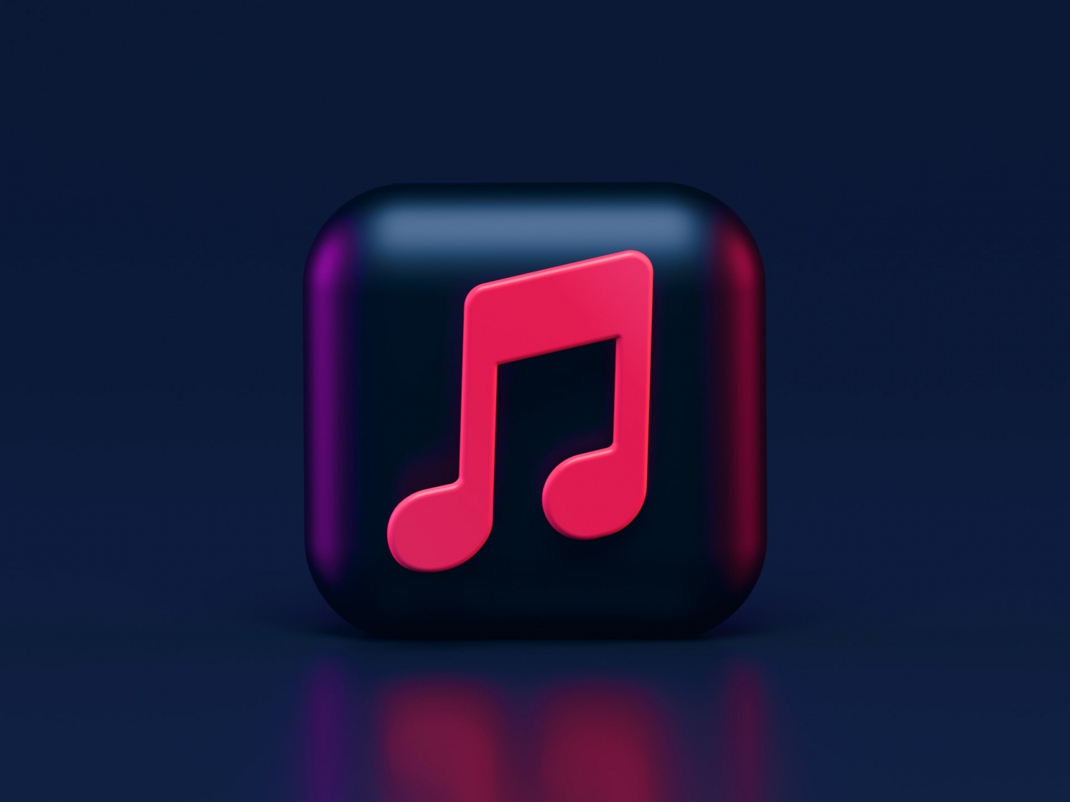 Apple Music Sparks Privacy Concerns For Some Users: Random Playlists Appearing on Libraries?