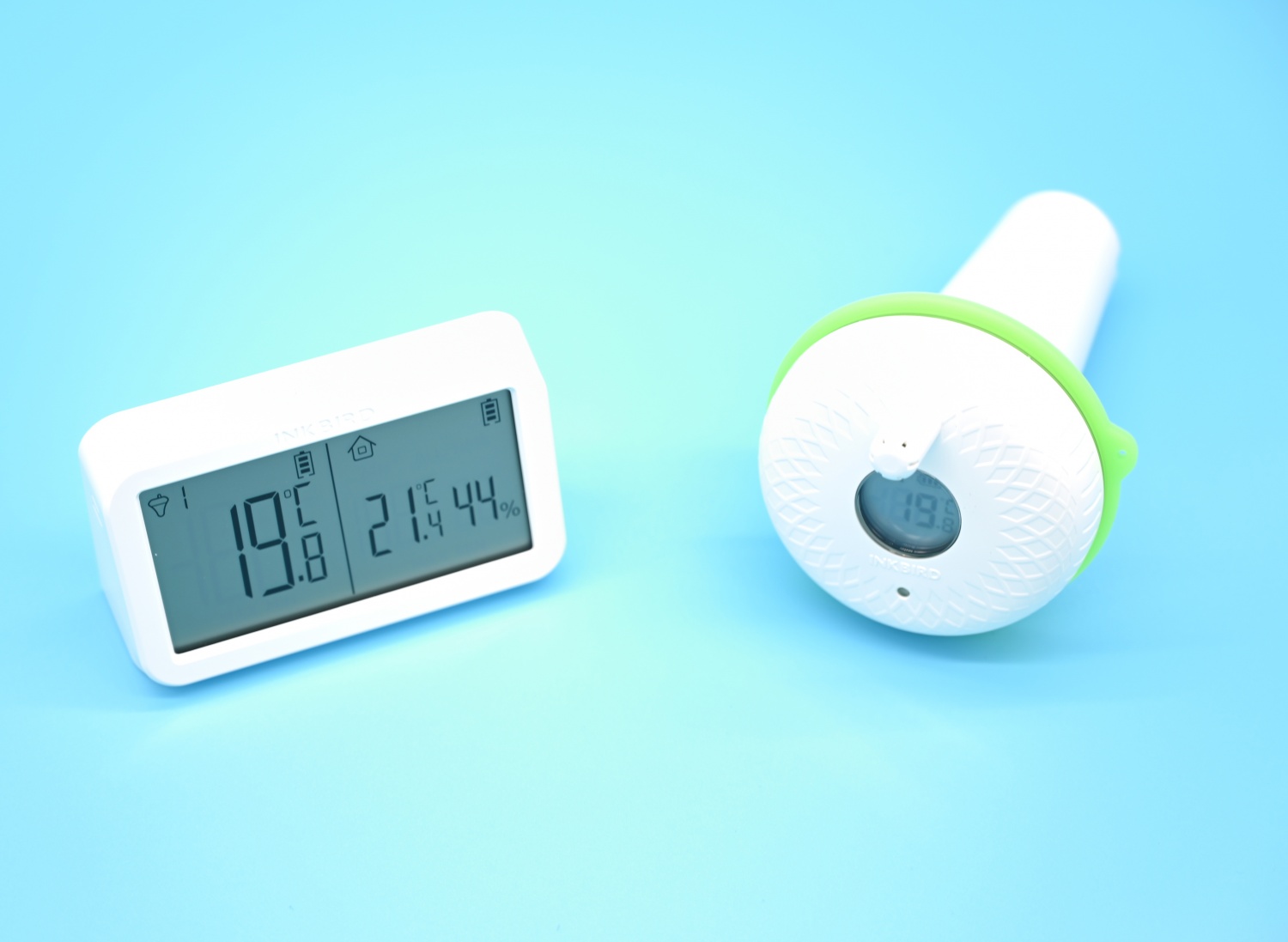 Inkbird Pool Thermometer IBS-P02R Review - SmartHomeScene