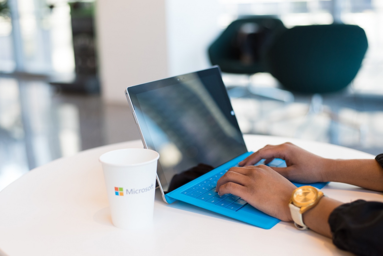 Microsoft pospondría el Surface Go con chip ARM