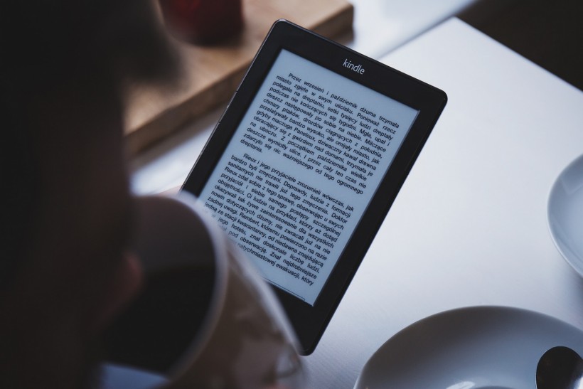 Best E-Readers For Digital Bookworms [2023]