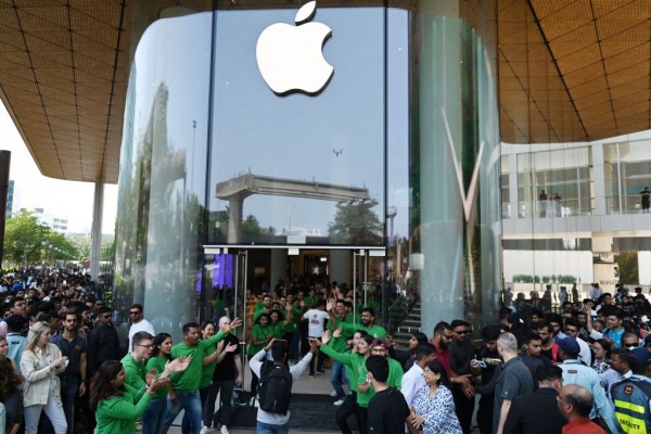 Apple Expands Apple Store Online in Vietnam | Tech Times