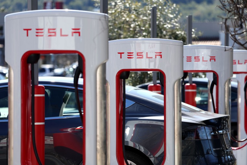 Tesla Will Open Up Its Chargers To Other Brands, In Order To Receive Federal Subsidies