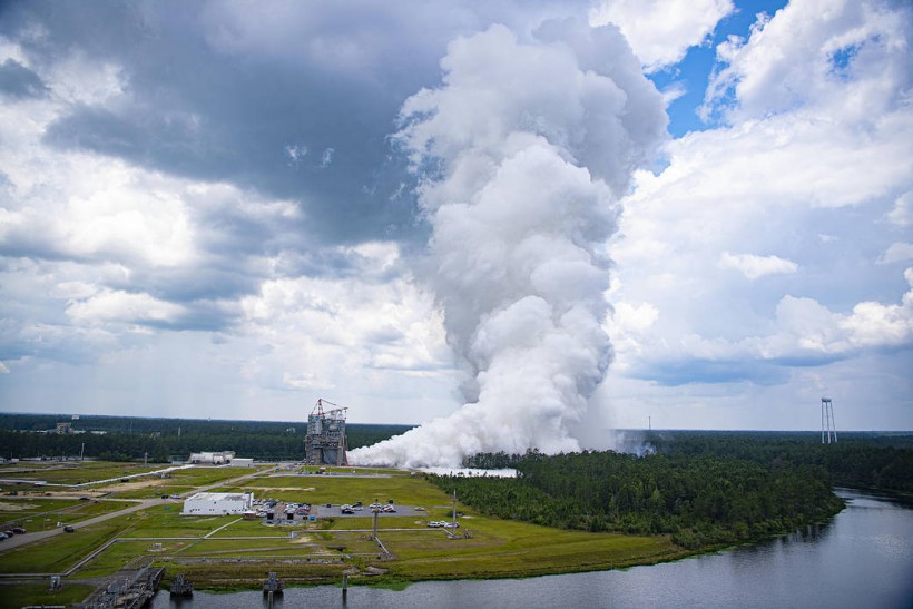 NASA Enters Stretch in Critical Moon Rocket Engine Test Series