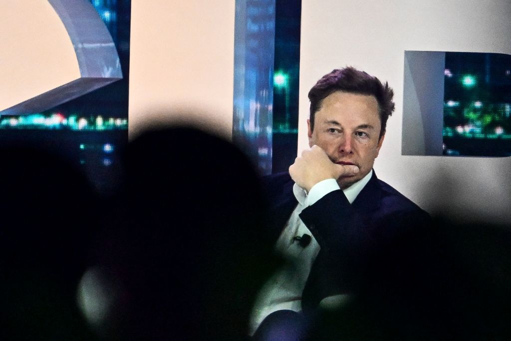 Senators Warn Top Twitter Executives Over Data Security Risks Under Elon Musk's Leadership