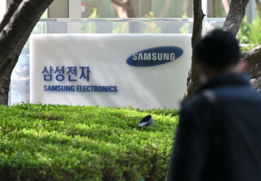 Former Samsung Executive Arrested for Stealing Trade Secrets to Build Chip Plant in China