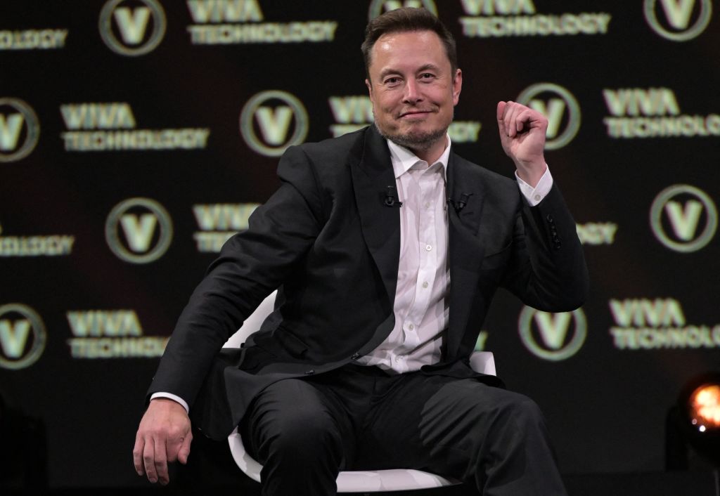 Elon Musk’s Social Media Impact: Tech Execs Follow Twitter’s Strategy