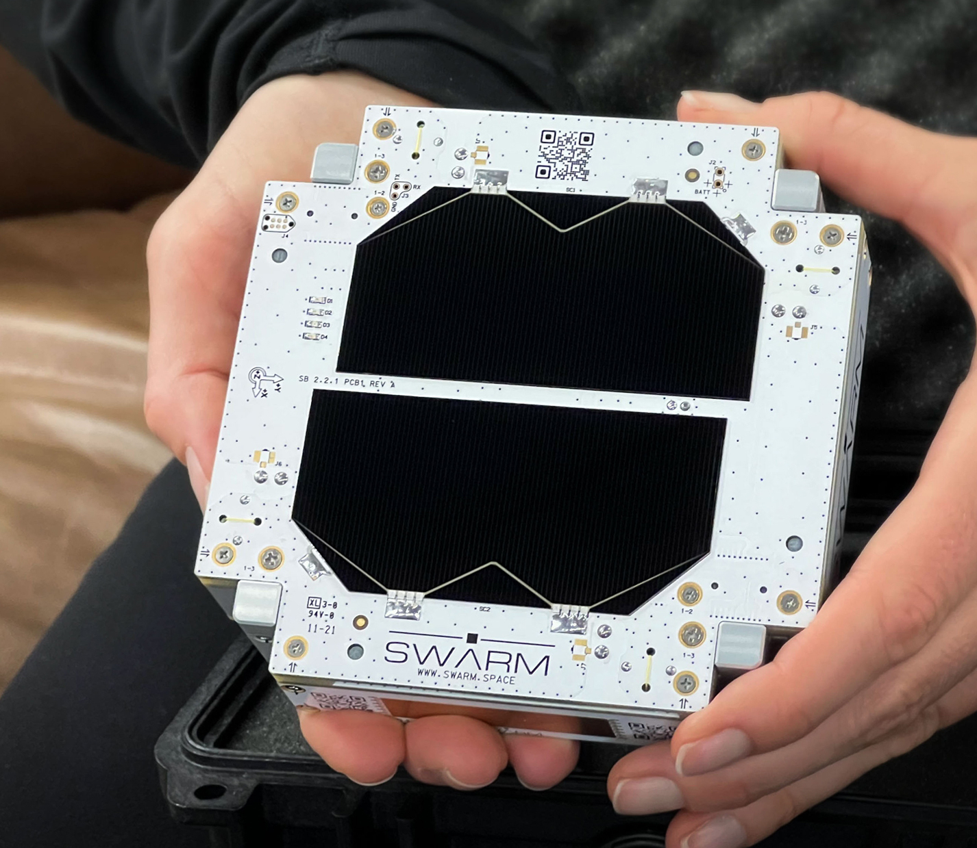Swarm is Stopping New Device Sale—Is this to Anticipate SpaceX’s Satellite-to-Cell Service?