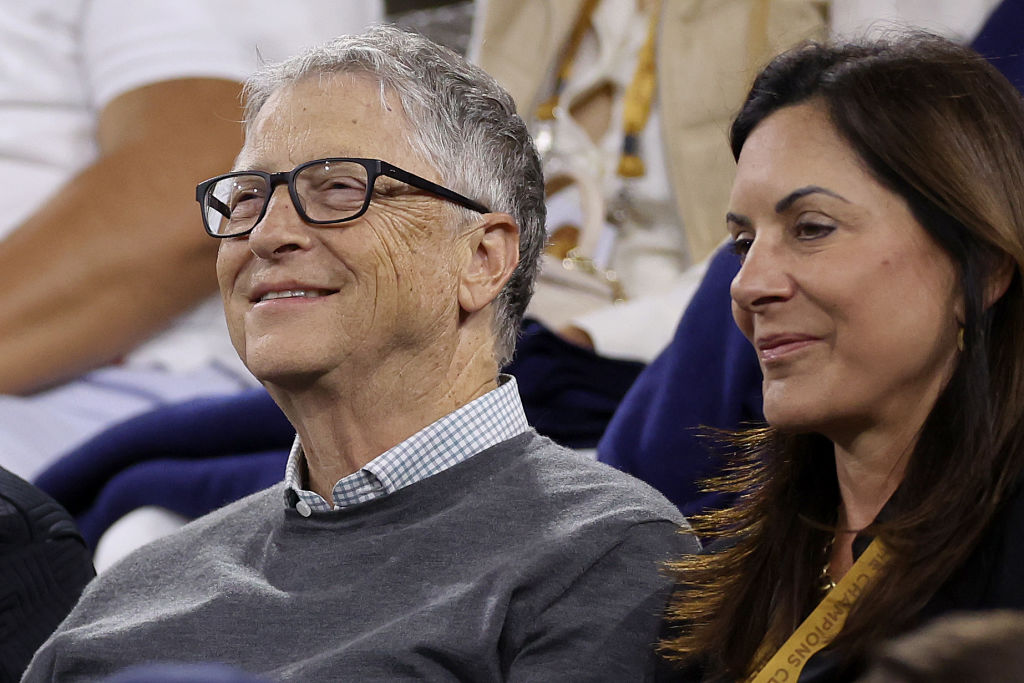 Microsoft Founder Bill Gates, Girlfriend Paula Hurd Spotted at Jeff ...