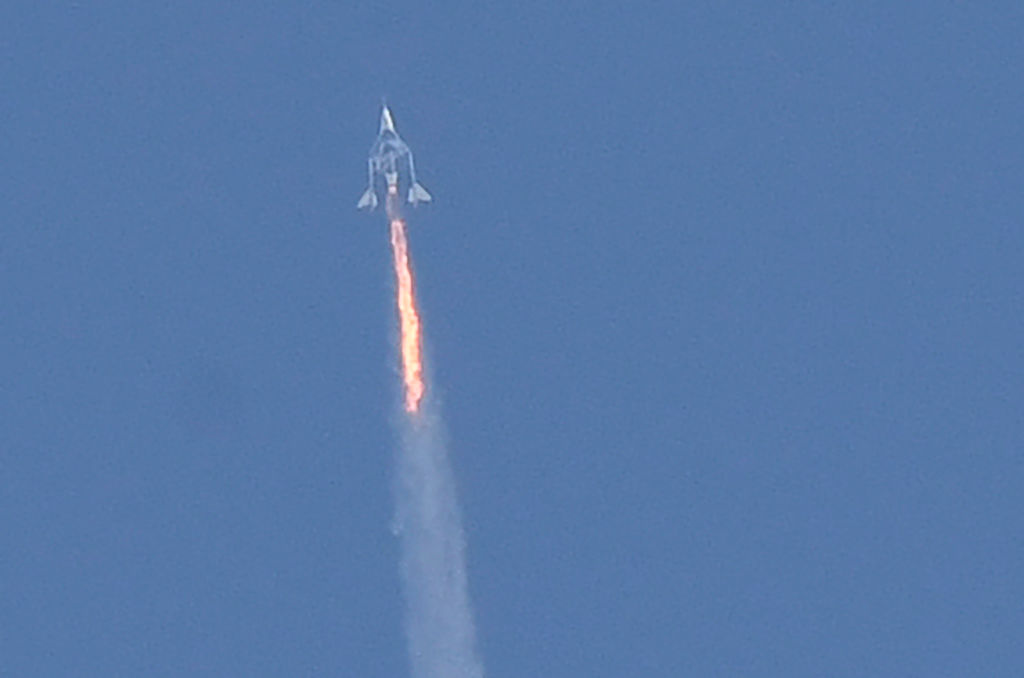 Virgin Galactic Flies First Tourist Passengers to the Edge of Space