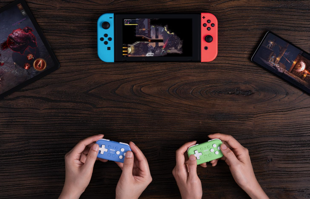 This 8BitDo Micro Controller Surprisingly Houses 16 Buttons For its Size—Where Can You Pair it With?