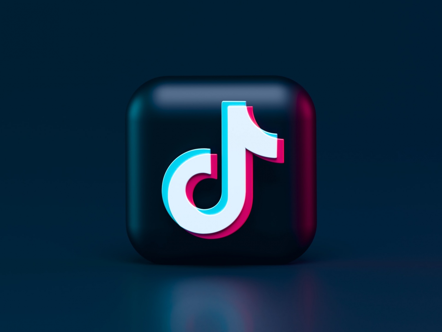 Top TikTok Trends for August 18, 2023: Most Popular Songs and Hashtags Used by TikTokers