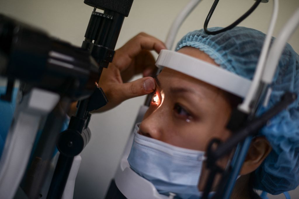 New Stem Cell-Based Therapy Shows Promise in Restoring Vision of People With Cornea Damage 
