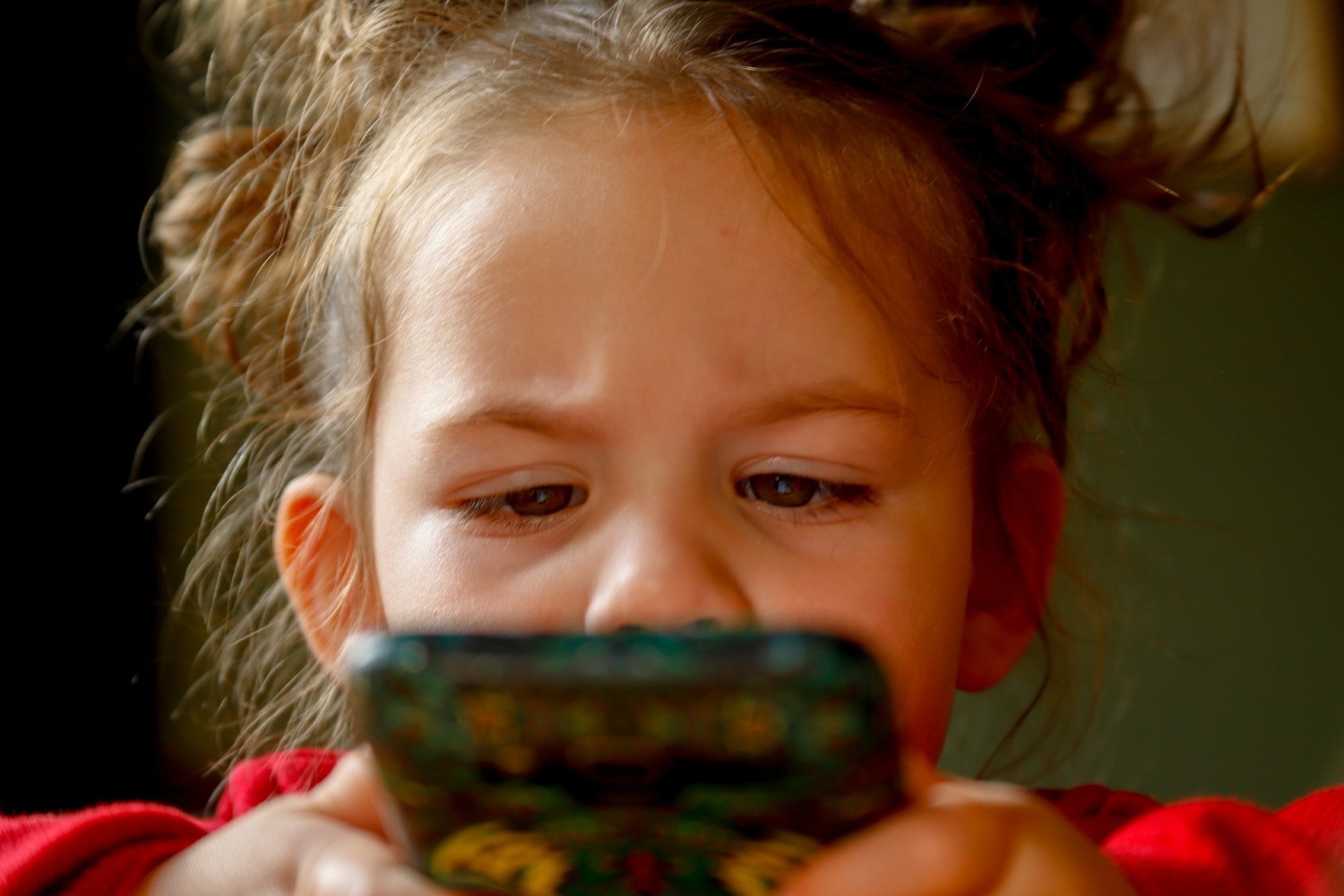 Does Social Media Really Cause Depression in Children? New Study Has an Answer