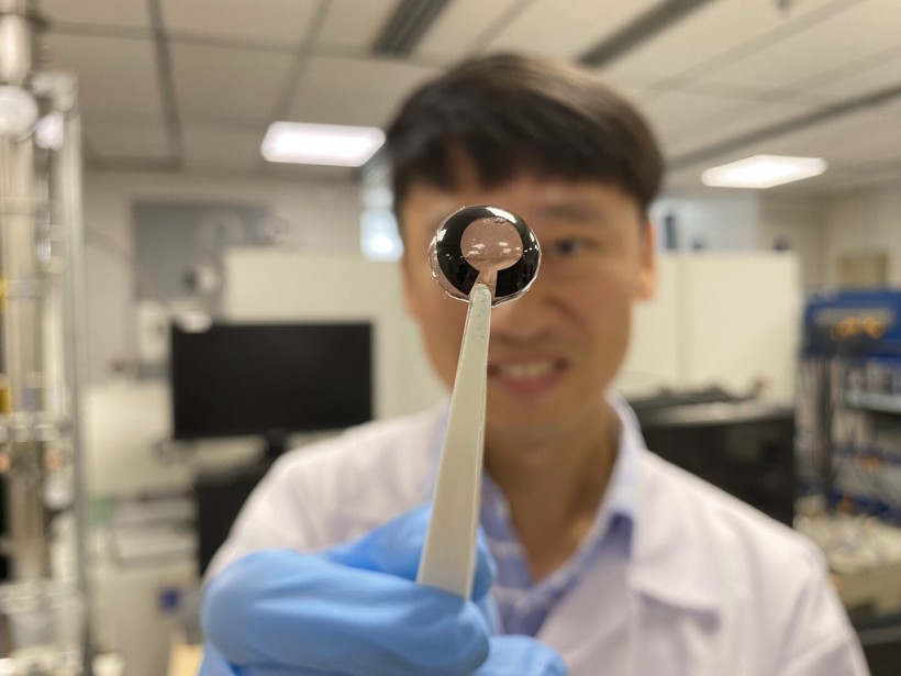 An ultra-thin battery powered by saline for smart contact lenses