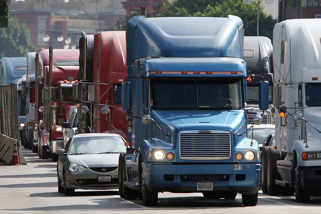 California Senate Passes Bill to Ban Self-Driving Trucks